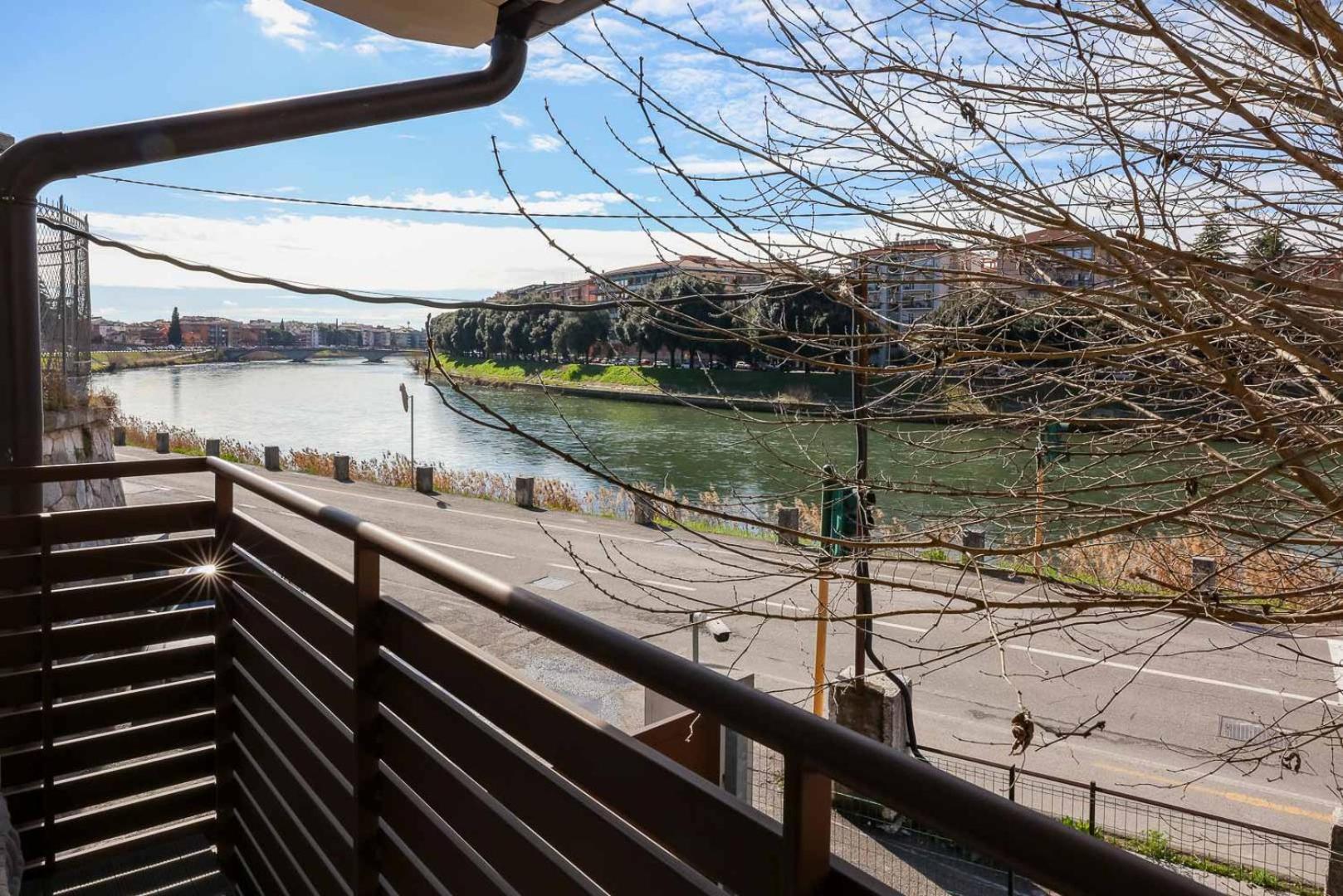 Alla Riva Verona Ngoại thất bức ảnh